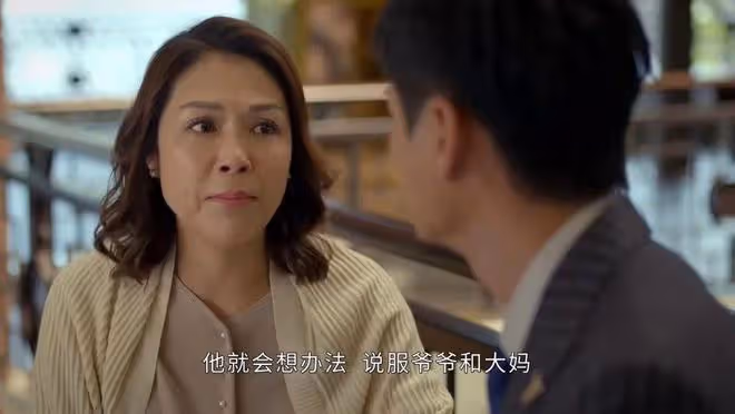 57歲前港姐新劇演視帝老婆,多層次哭戲演技獲贊,感激男演員帶她入戲