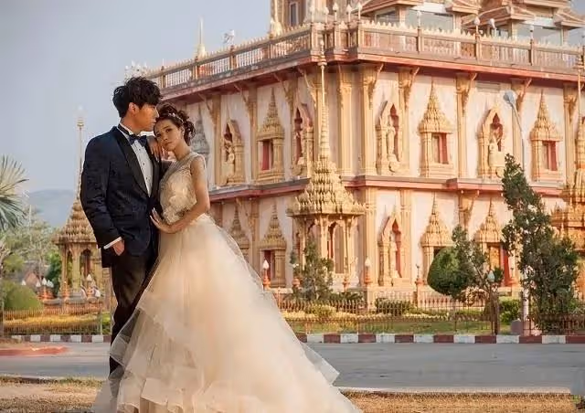 離婚吧,你給不了我想要的生活,一年後跪求原諒,老公:我結婚了