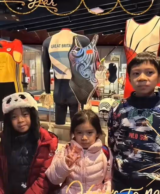 看了郭晶晶3個子女的正臉近照,才明白,霍家的「基因」有多強大