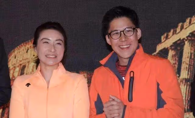 看了郭晶晶3個子女的正臉近照,才明白,霍家的「基因」有多強大