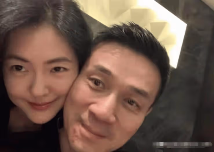 大S疑被邊緣化!小S成為家族代言人,具俊曄被丈母娘嫌棄到不敢露面