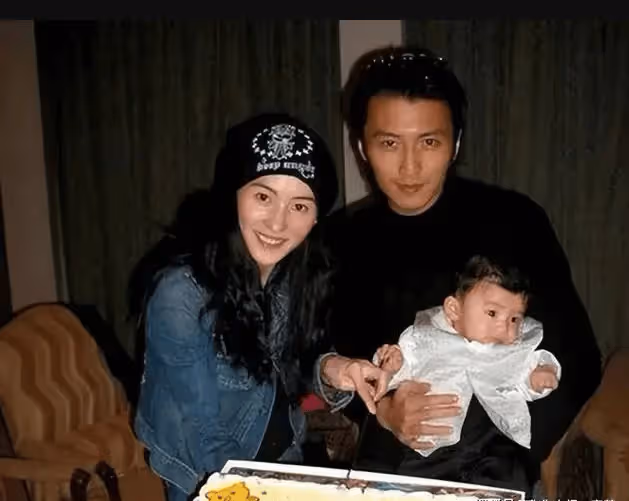 張柏芝欲改孩子姓氏，謝霆鋒霸氣回應，引來謝賢點評