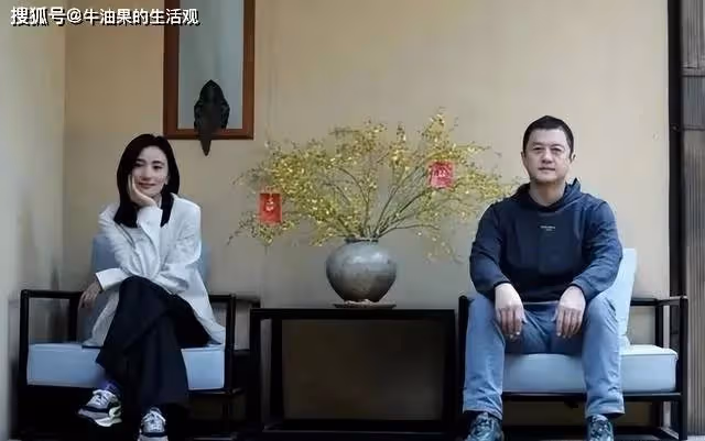 李亞鵬拖欠工資衝上熱搜,海哈金喜住別墅炫富,私密聊天記錄曝光