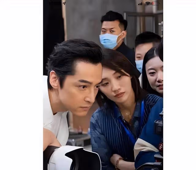 胡歌:我這輩子感到正確的決定,就是分手之後娶了自己的經紀人!