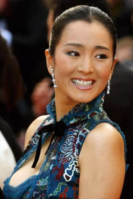 看了今年的坎城紅毯才知道,從始至終能「打」的,只有唐嫣一個!