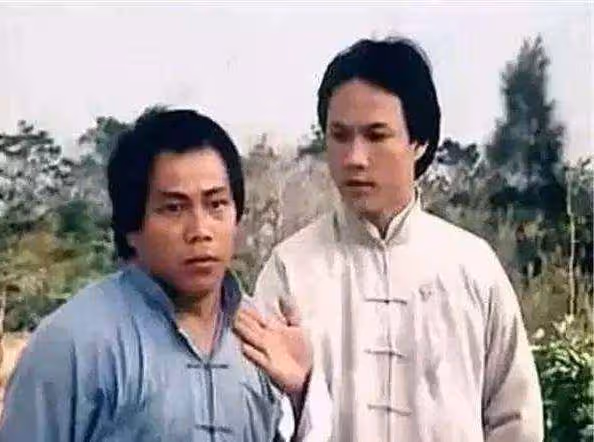 因一句話封殺20年,看了梁小龍現狀,才明白他當年的決定有多正確