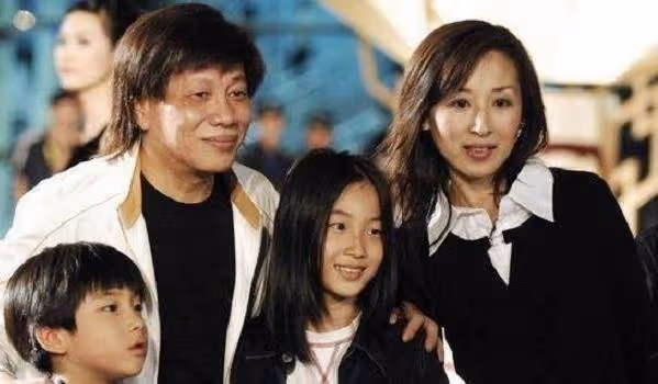 因一句話封殺20年，看了梁小龍現狀，才明白他當年的決定有多正確