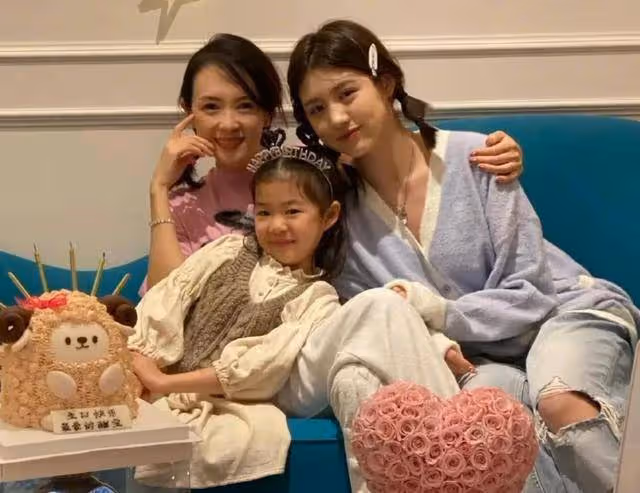 汪峰疑新戀情曝光,帶兒女和女方過母親節,毫不顧及章子怡的感受