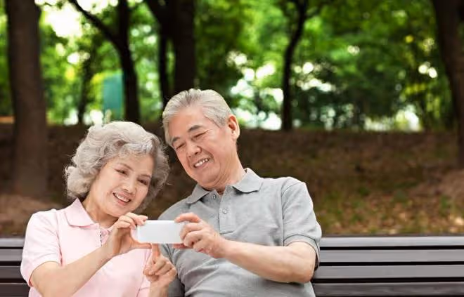 64歲阿姨:和同事搭夥,對方每月給我4千零花,我卻和他果斷分手