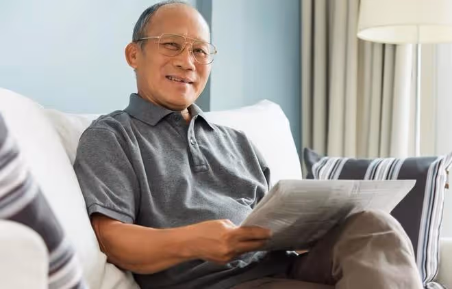 64歲阿姨：和同事搭夥，對方每月給我4千零花，我卻和他果斷分手