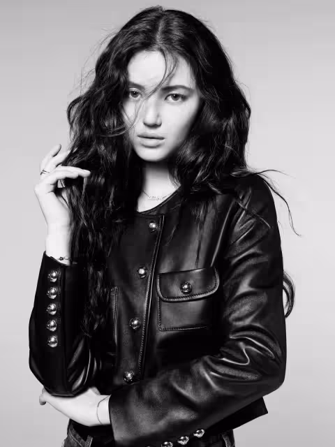Danielle收起訪台甜美魂　CELINE新形象性感化身叛逆公主