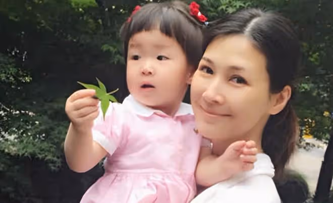 為了嫁50億富豪,狠心拋棄同居5年的周一圍,如今她卻活成了笑話