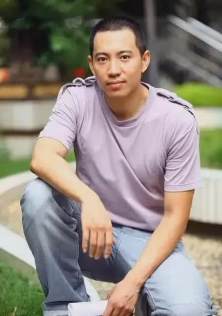 她嫁給癱瘓演員谷智鑫,結婚9年兒女雙全,如今41歲婚姻很幸福