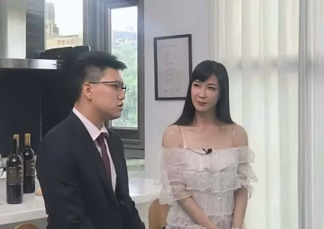 56歲艷星驚傳直腸癌擴散,便秘脹氣至少20年,曾嫁10億內衣大王