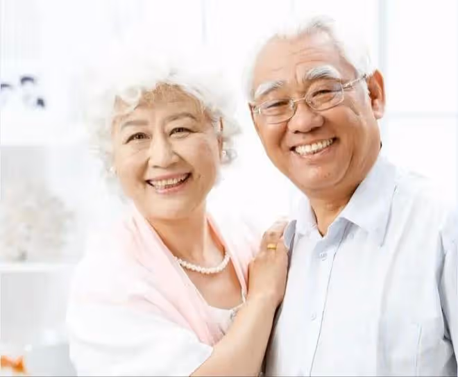 65歲再婚阿姨坦言:我和老伴退休金共二萬二,卻連吃飯都成問題
