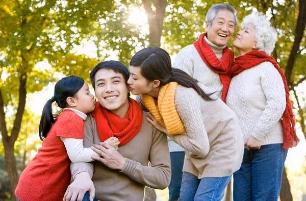 65歲再婚阿姨坦言:我和老伴退休金共二萬二,卻連吃飯都成問題