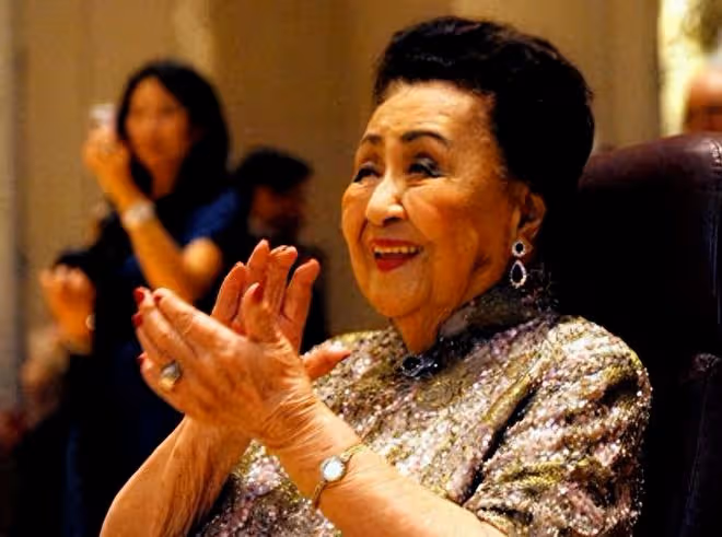 滬上名媛嚴幼韻： 112歲化妝、吃肥肉不鍛鍊，她長壽的秘訣是什麼