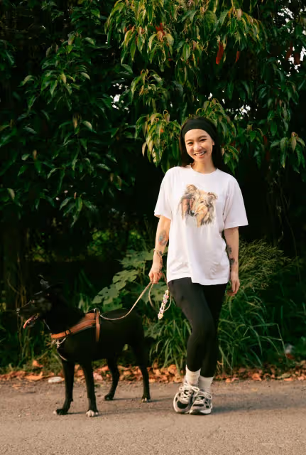陳芳語愛心滿出來了！為重病浪浪擠尿觸景傷情哭了