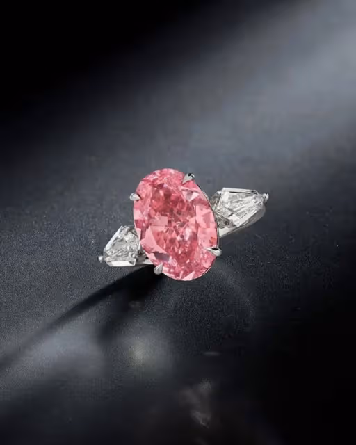 1.56克拉紅鑽寫2項拍賣紀錄　GRAFF創辦人豪擲1.34億帶回家