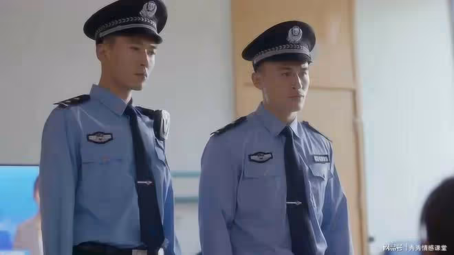男子被女同事蹭車一個月,臨時有事拒絕她後,警察卻找上門