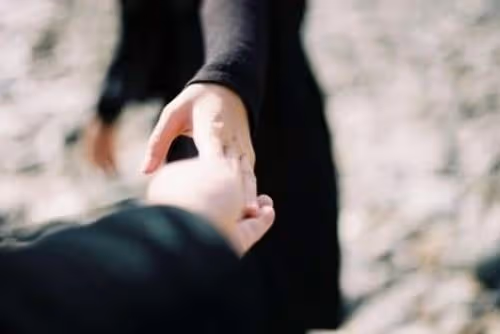 老公控制欲太強,妻子婚後叫苦連天,無奈之下提出了離婚