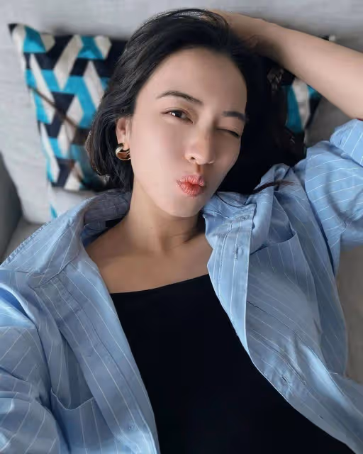 恭喜！TVB前當家花旦寶寶出生，暗示性別，已與老公認識36年