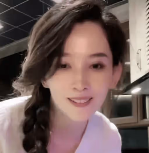 汪峰與網紅女友終於上頭條了!葛薈婕直播調侃:前夫夢終成現實,不容易呀!