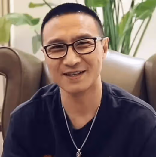 汪峰沒給前妻章子怡一個婚禮！離婚後上演父女戀，帶女友見父母！