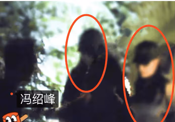 馮紹峰迴應夜會倆美女:說不定是親戚,別給哥編故事,自己還單著哪!