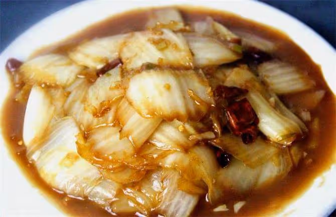 炒白菜記住不要直接下鍋炒,教你飯店不外傳技巧,鮮香入味不出水