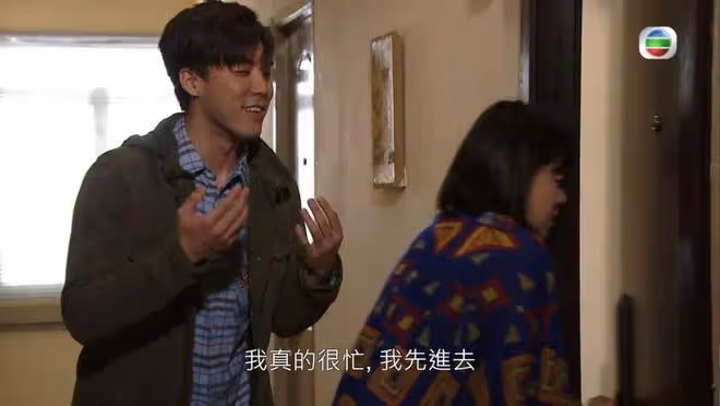 香港資深演員今晨離世終年64歲,曾患胃癌割胃保命,兒子是TVB演員