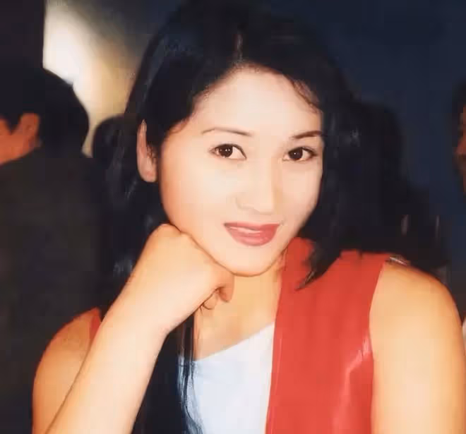 她曾一年服侍30位導演,夜夜換房陪睡,最後卻被聯合封殺!