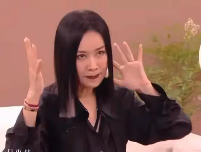 《歌手》第二期:那英緊張到忘詞,汪蘇瀧加朗讀尷尬,楊丞琳淘汰