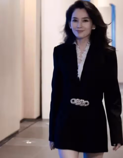 汪峰女友李巧生活照流出，怪不得能把男方迷得不能自拔