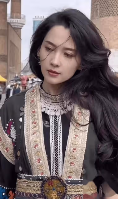 汪峰女友李巧生活照流出，怪不得能把男方迷得不能自拔