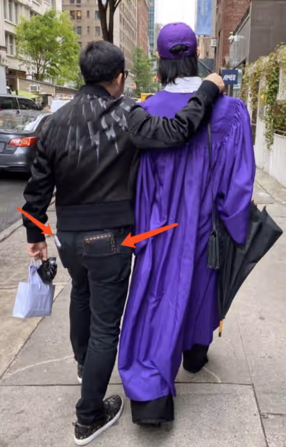 庾澄慶美國參加完兒子畢業典禮，曬父子倆背影，未與伊能靜同框！