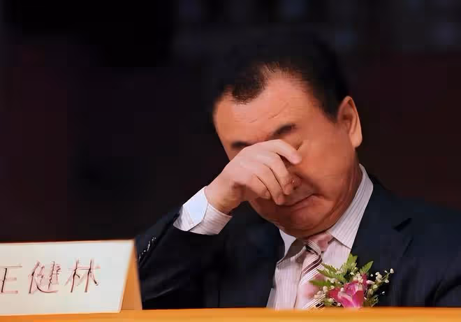 王健林再迎壞消息,被強執1.38億!老王近照暴瘦變老,惹人心疼!