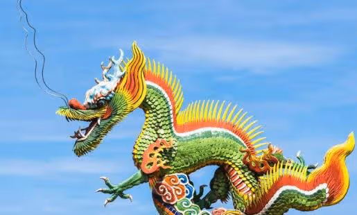 大金龍:哪年出生的屬龍人事業順遂,貴人易幫扶,看看有你嗎?
