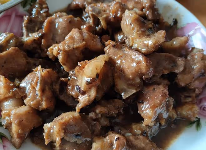 回家幫忙摘荔枝,我燒了柴火飯,大嫂:做得真差勁,還不如點外賣