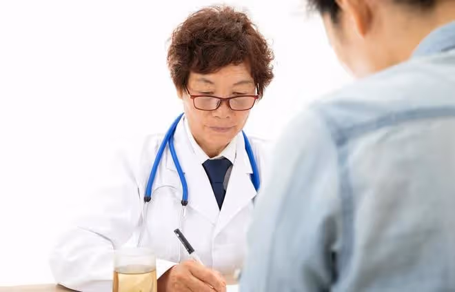 再婚老伴生病,大爺出錢出力,可到自己時,大媽:4個條件就伺候