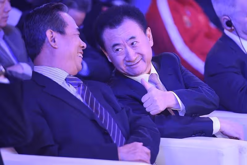 70歲的王健林做錯了什麼?3年還清6000億,如今股份再遭凍結