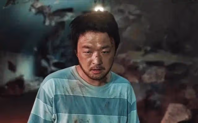 以為是爛片,結果上映就榜單第一,包貝爾再次把國產片拍成了爆款
