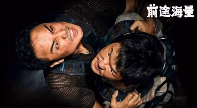 以為是爛片,結果上映就榜單第一,包貝爾再次把國產片拍成了爆款