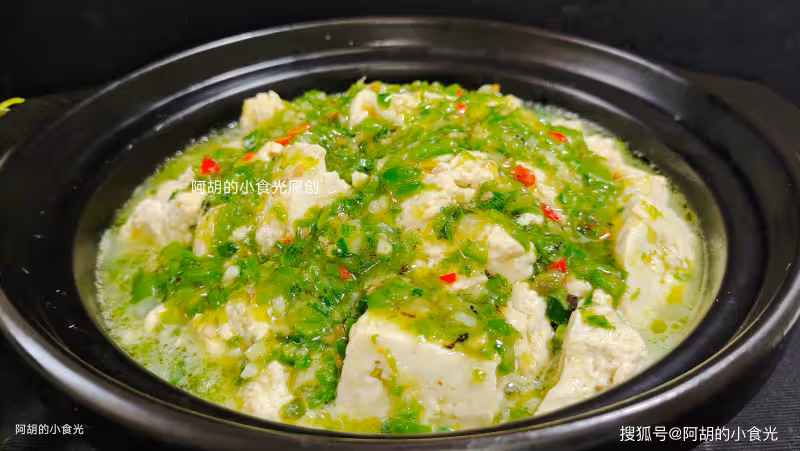 豆腐和它天生一對,花小錢吃大美味!一燉一拌香滿屋,一口軟嫩、滿口好食慾