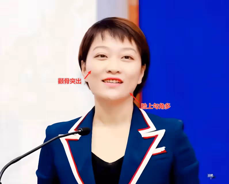 看了董明珠,再看璩靜,我發現:強勢精明的女人,都有這4個特徵