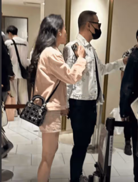汪峰被第五任女友李巧迷倒,看完她練普拉提的美照,瞬間秒懂了!