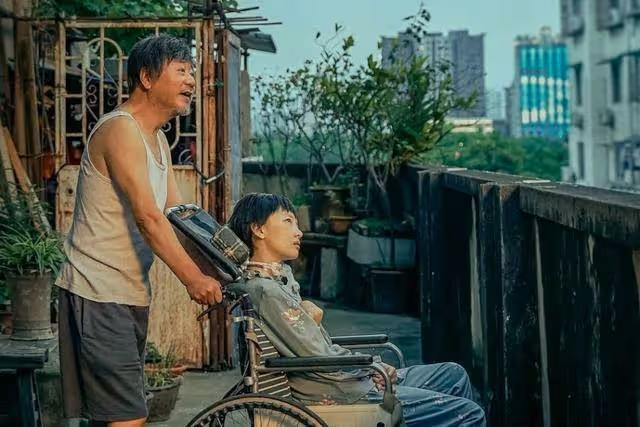 《朝雲暮雨》日票房僅327萬，離開了張藝謀，她成了爛片大王？