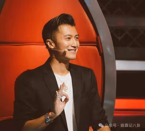 張柏芝帶兒子見爸爸,謝霆鋒滿眼淚光令人心酸!網友:王菲介意嗎