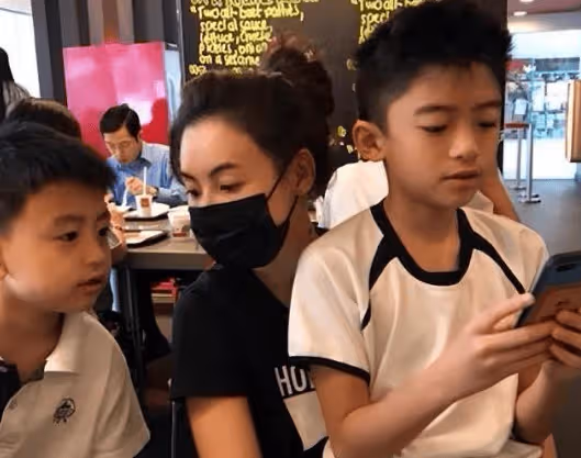 張柏芝三娃生父另有其人?親子鑑定曝光後,難怪謝霆鋒不奪撫養權