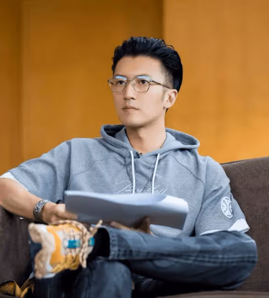 一張出生證明,揭開三胎生父真相後,才知張柏芝流產4次有多卑微!